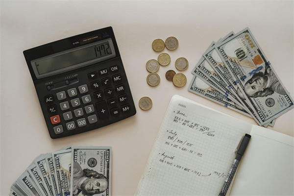 中金公司：货物贸易顺差继续对人民币汇率有所支撑